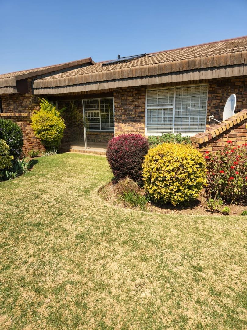 2 Bedroom Retirement Village for Sale - Gauteng