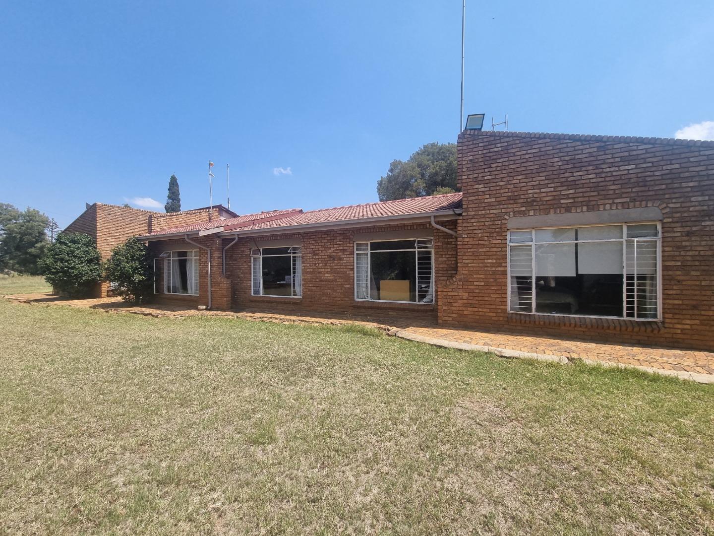 8 Bedroom House for Sale - Gauteng