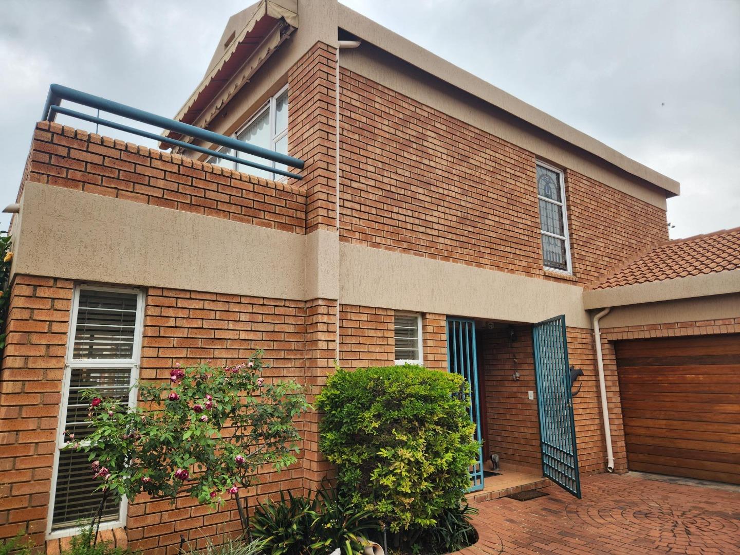 4 Bedroom Cluster for Sale - Gauteng