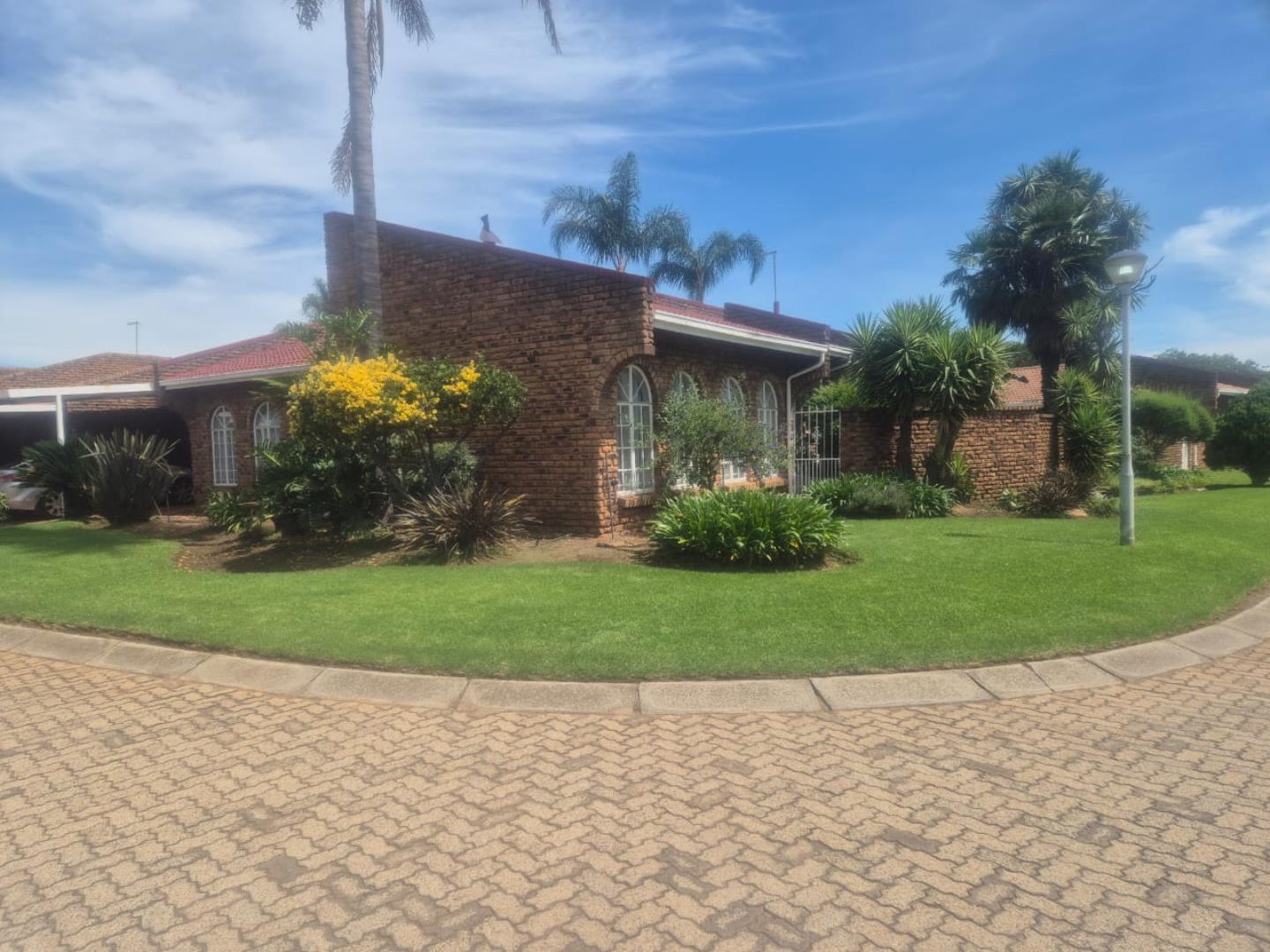 3 Bedroom Simplex for Sale - Gauteng
